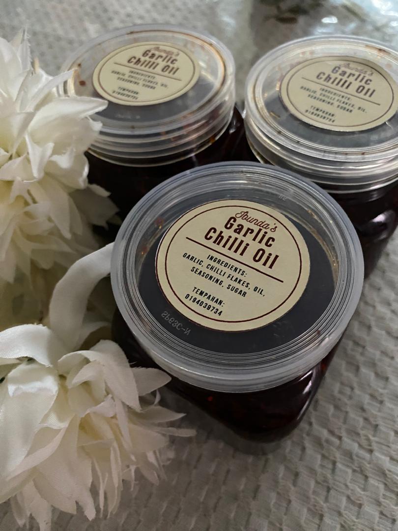 DapurBonda's Garlic Chili Oil in 200ml jars